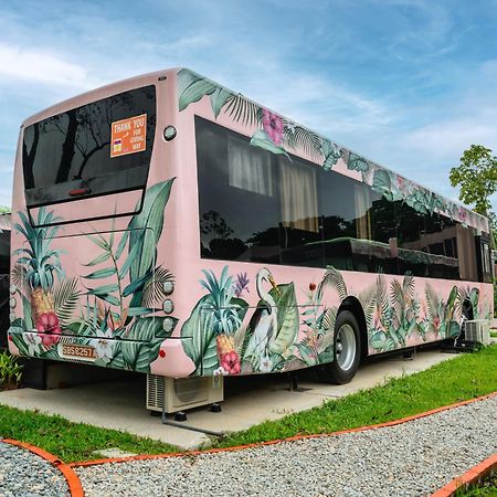 The Bus Collective Hotel Singapore Exterior photo
